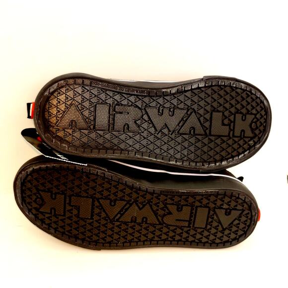 Airwalk Sidekick Boys Black Skeleton Slip-on Sneakers - Size 3 - Picture 6 of 7